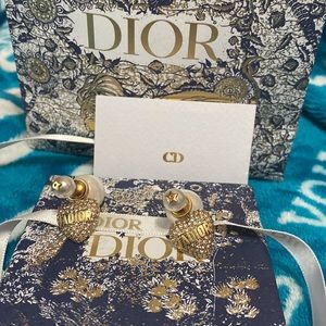 ❤️DIOR STAR & HEART PAVE JA DIOR TRIBALE EARRINGS❤️